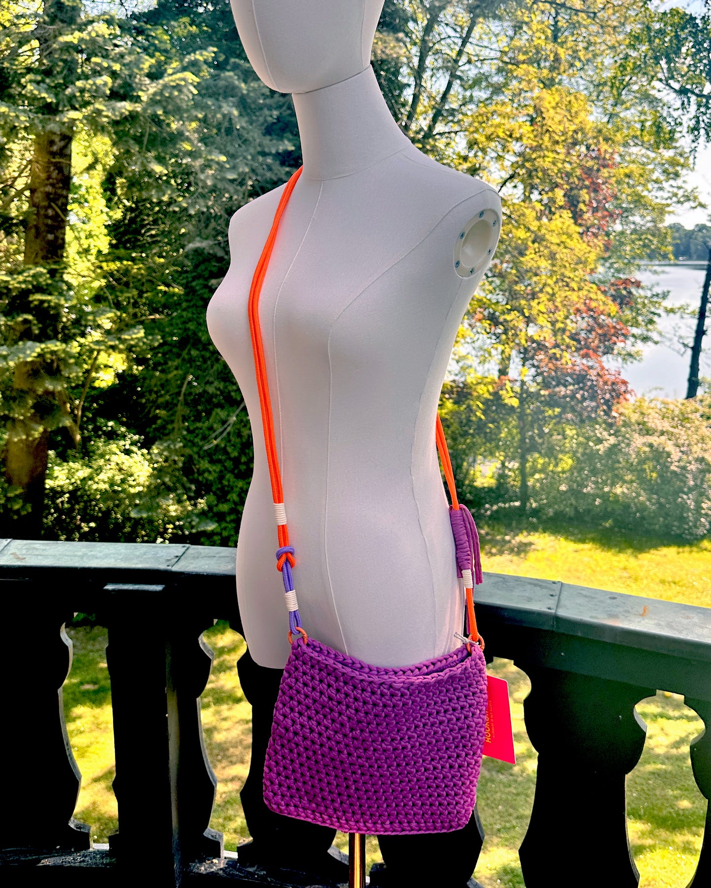 HOOK #045 – Magenta Flash