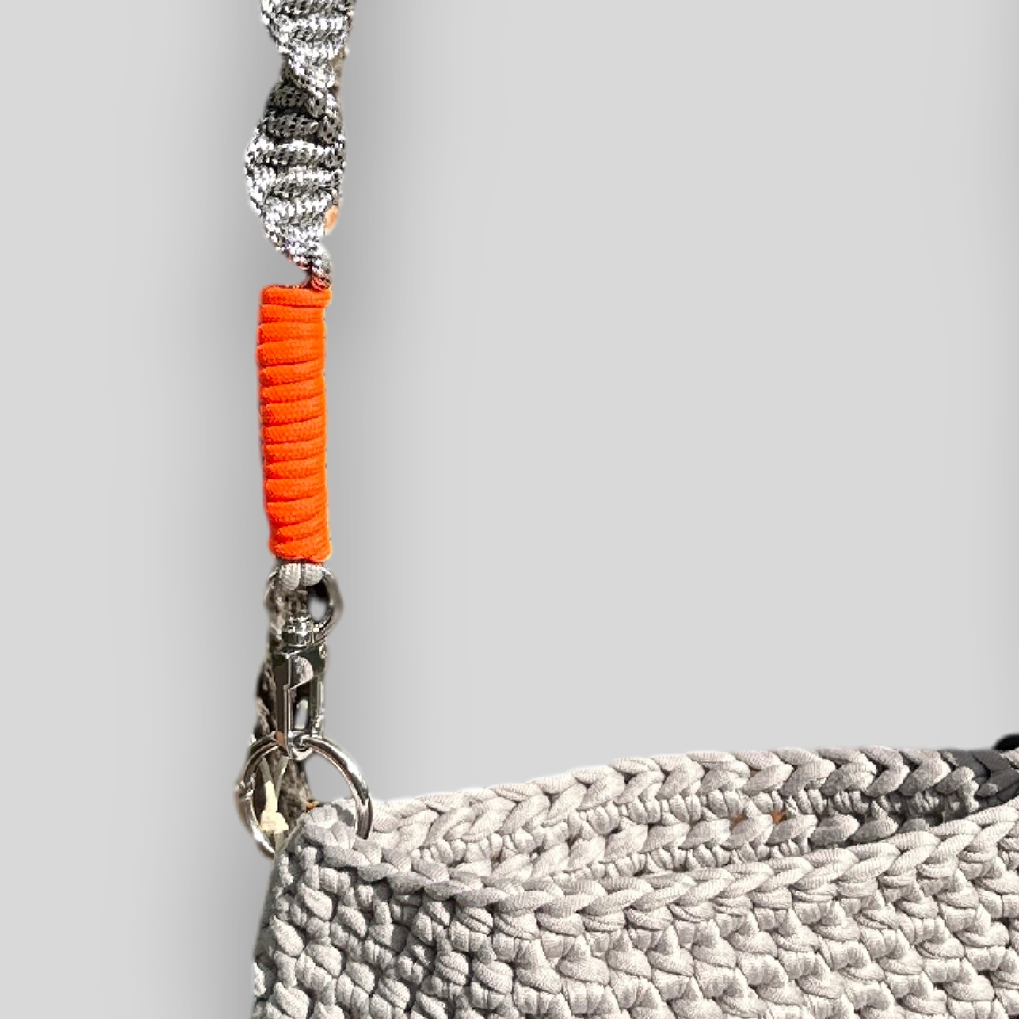 HOOK #052 – Silver Edge