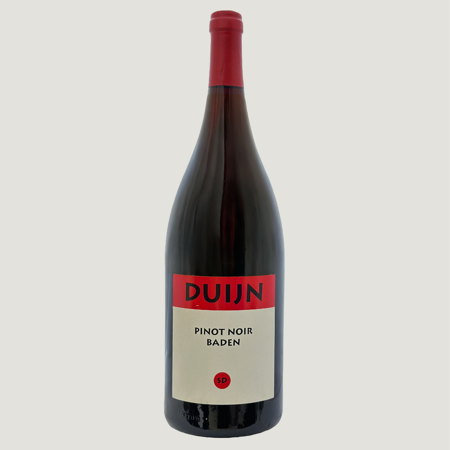 Gesamtansicht der Magnumflasche Duijn Pinot Noir Baden – elegante Rotweinflasche mit minimalistischem Etikettendesign.
