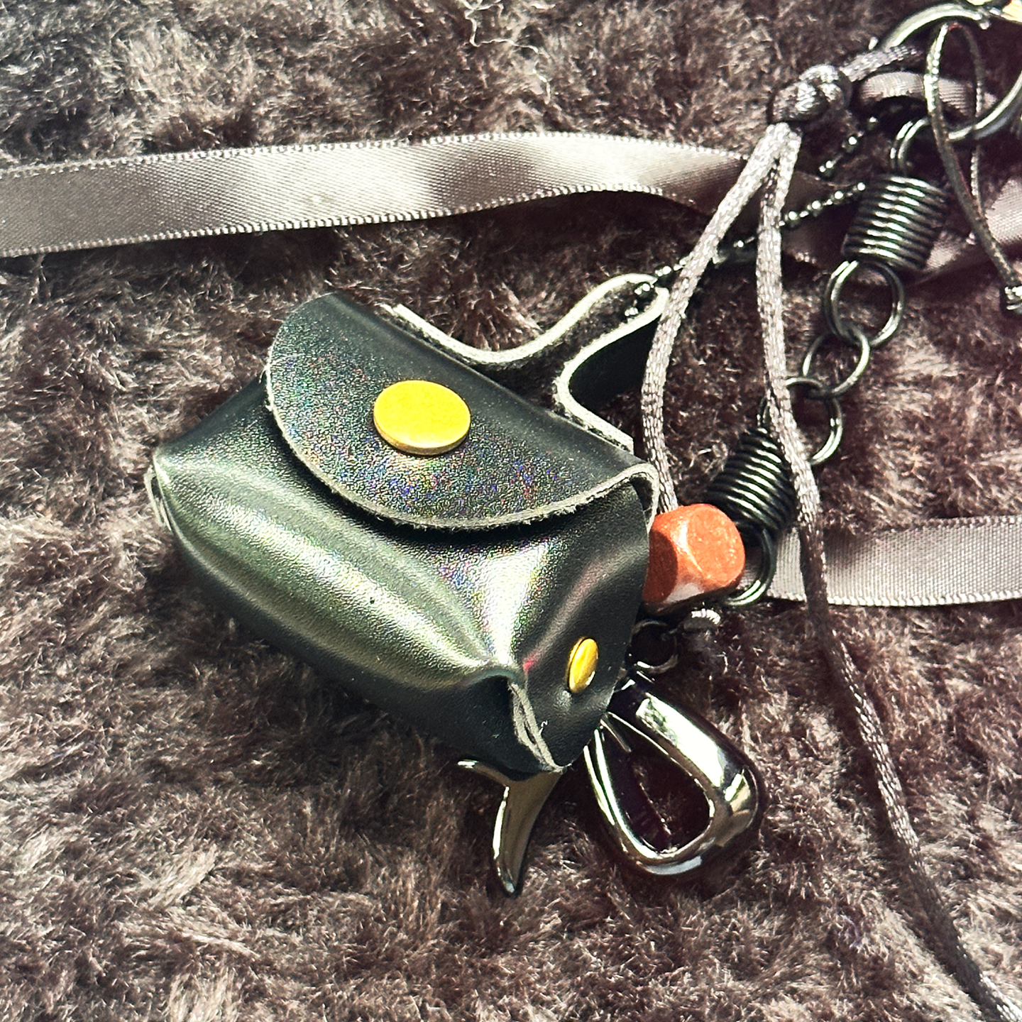 HOOK #106 – Black Charm (Kunstfell)