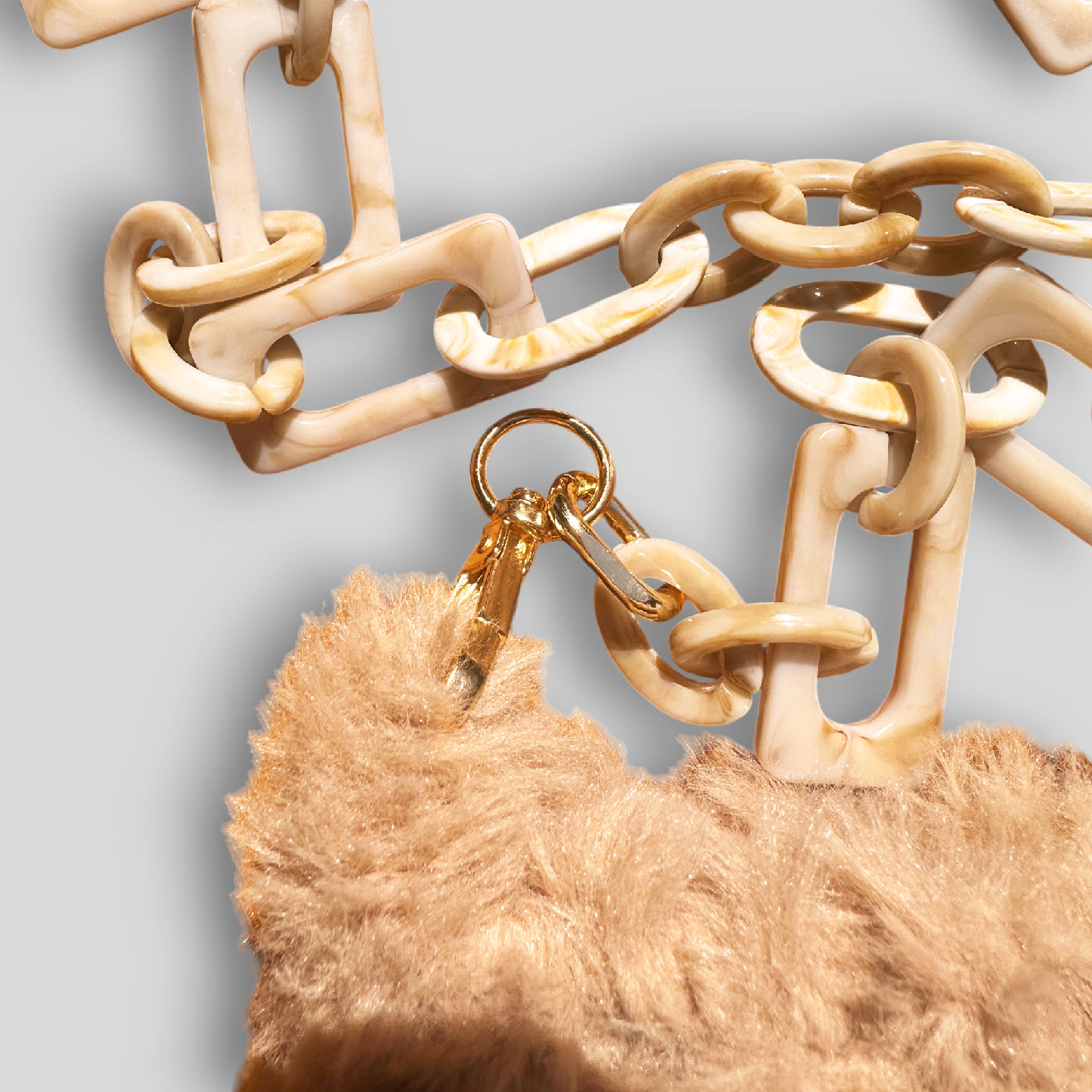 HOOK #108 – Soft Beige Charm (Kunstfell)