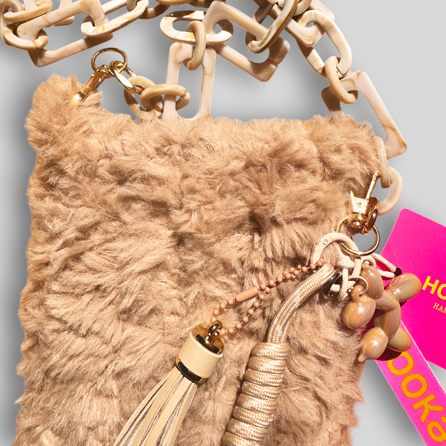 HOOK #108 – Soft Beige Charm (Kunstfell)