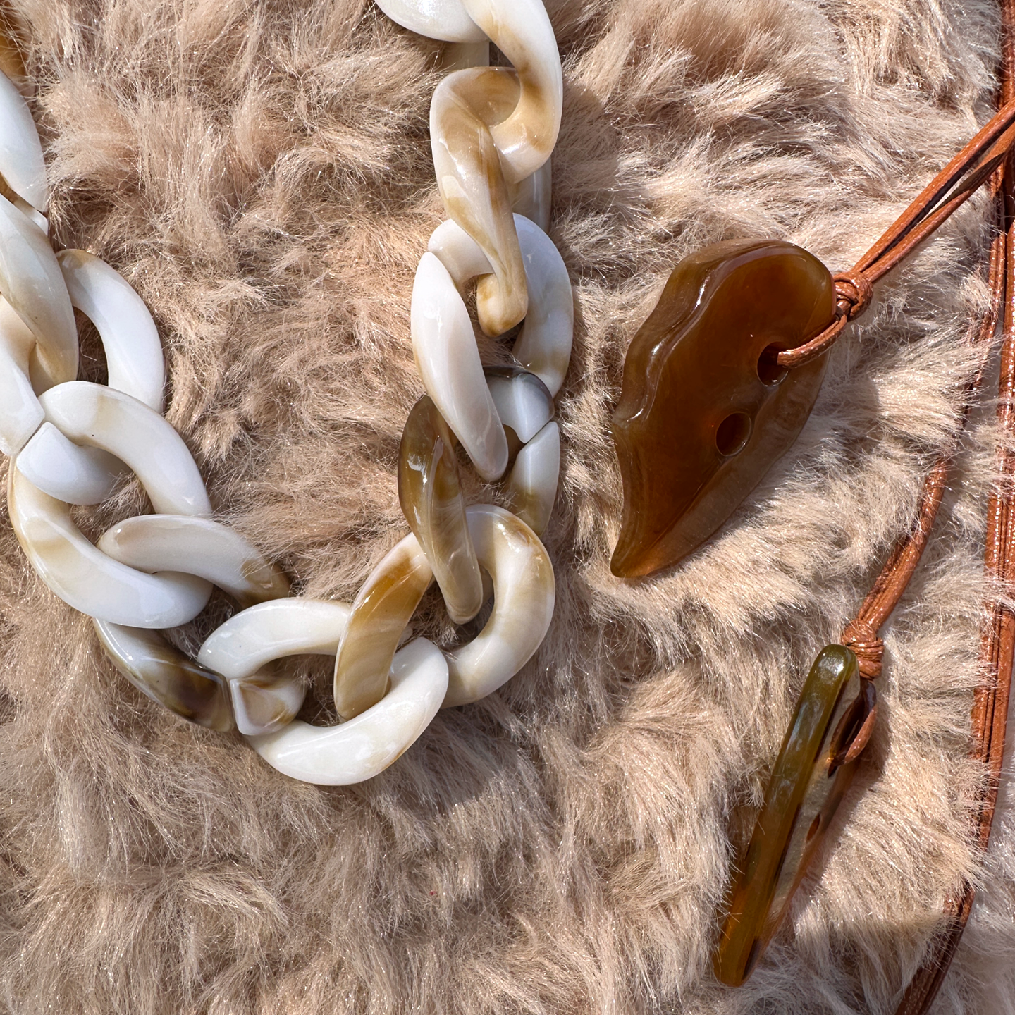 HOOK #111 – Soft Statement (Kunstfell)