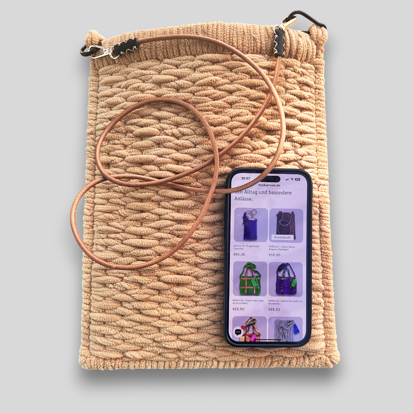 HOOK #119 – Urban Beige Statement (Samtgarn mit Canvas-Technik)