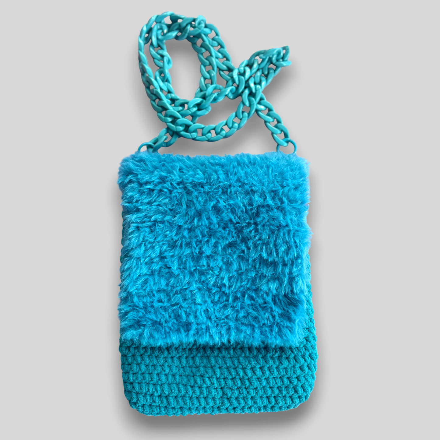 HOOK #130 – Blue Breeze (Samtgarn mit Kunstfell)