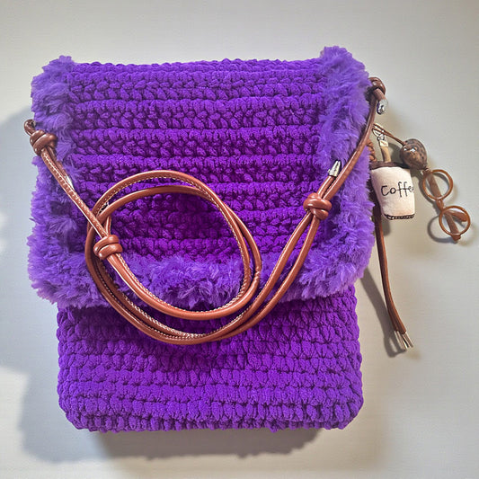 Handmade Micro Bag Purple Statement #153 mit verstellbarem Schultergurt