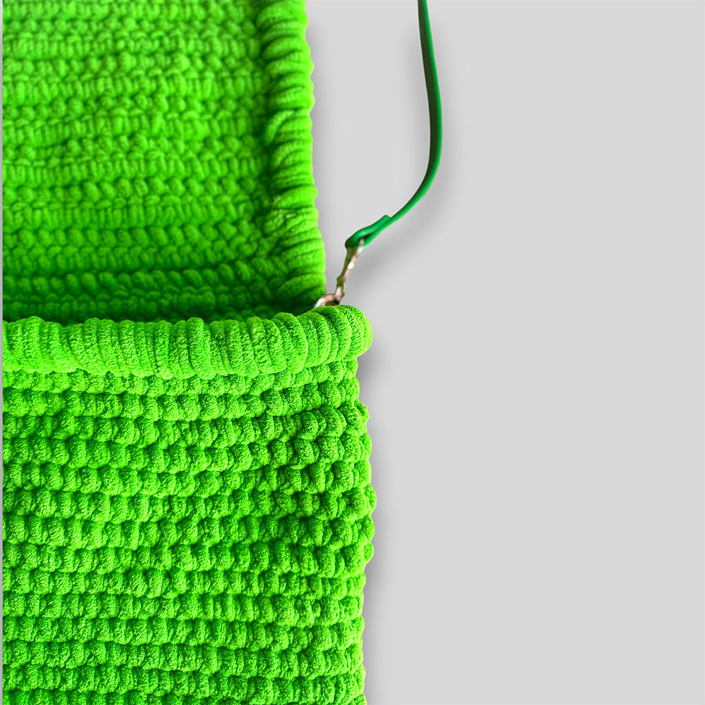 Detail Struktur Samtgarn der Häkeltasche Green Spirit #128