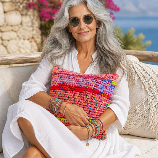 Kissen Sunset Bloom von HOOKamSEE, Detailansicht der Coiled-Crochet-Textur