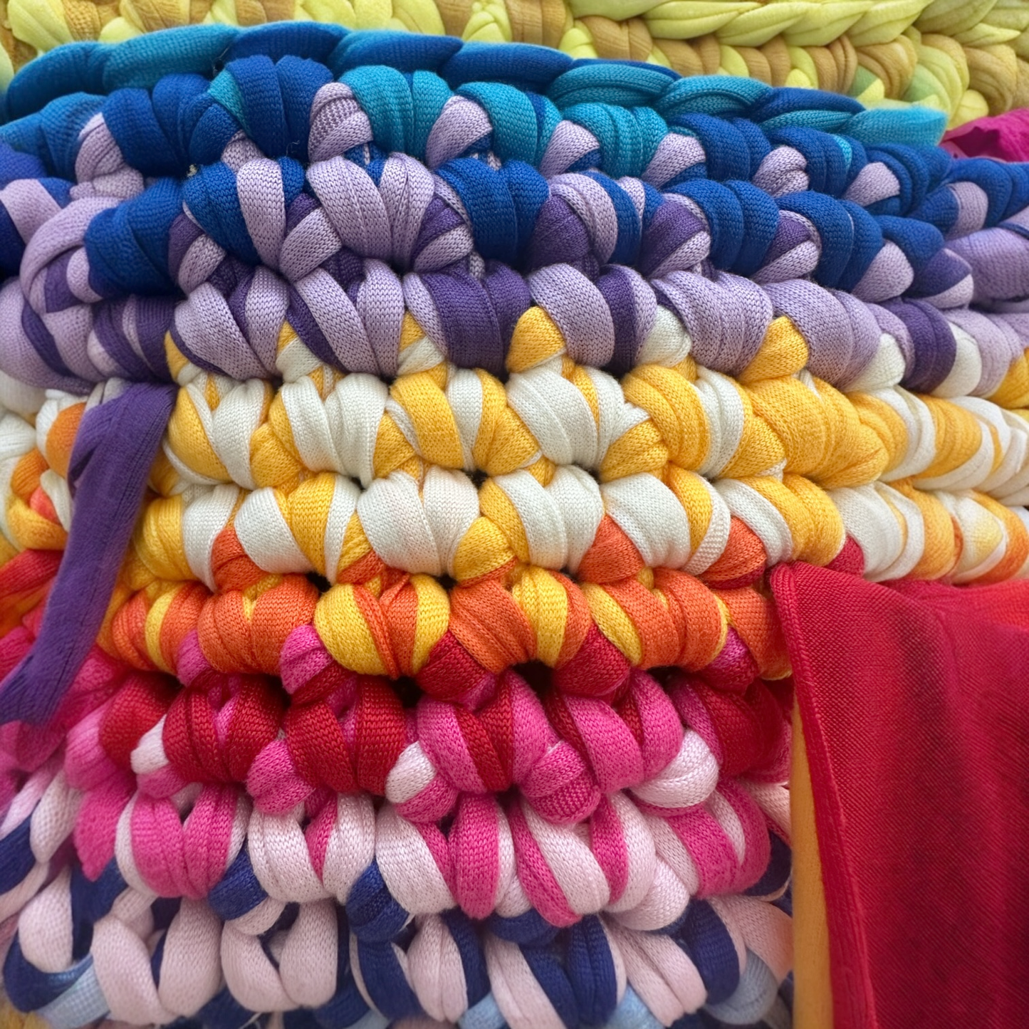 HOOK #002 – Rainbow