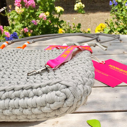 HOOK #025 – Cool Coral