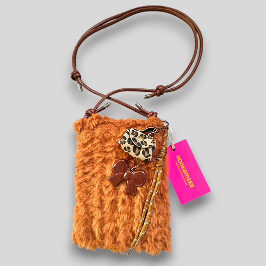 HOOK #105 – Caramel Charm (Kunstfell)