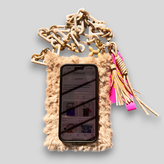 HOOK #108 – Soft Beige Charm (Kunstfell)