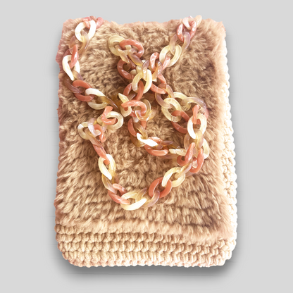 HOOK #132 – Soft Caramel (Samtgarn mit Kunstfell)