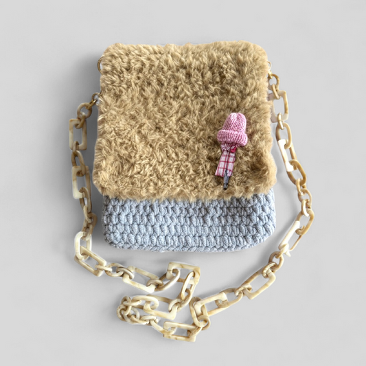 HOOK #142 – Soft Sand (Samtgarn mit Kunstfell)