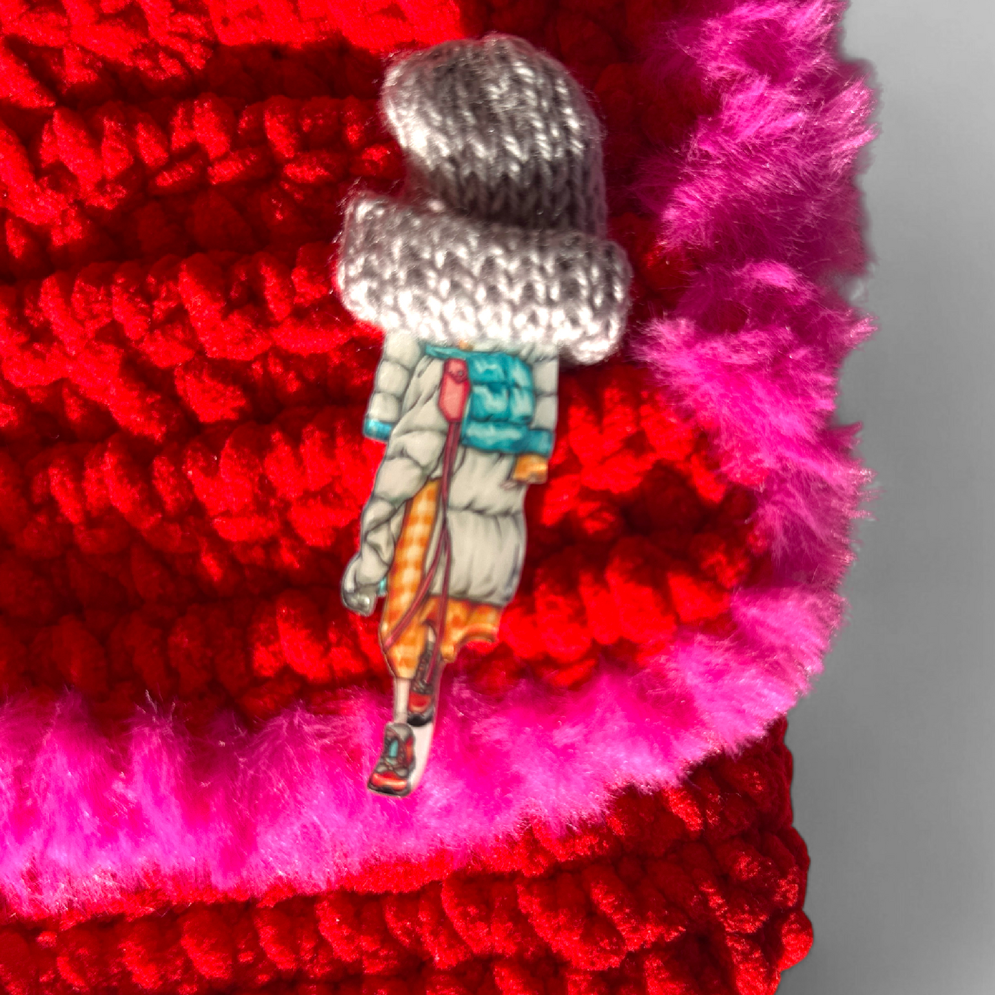 HOOK #143 – Red Rebel (Samtgarn mit Kunstfell)