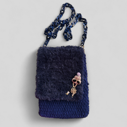 HOOK #147 – Midnight Mood (Samtgarn mit Kunstfell)