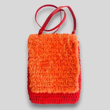 Handgefertigte Häkeltasche Sunset Glow #131 Crossbody Tasche aus Samtgarn
