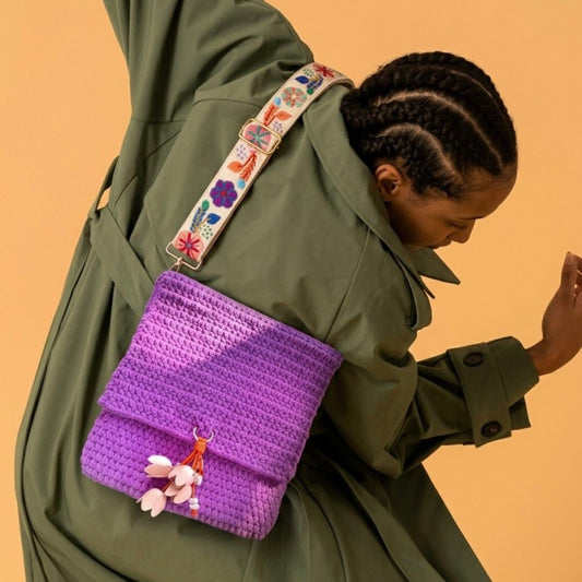 Häkeltasche Damen Crossbody – große Tasche Flieder Bloom #155