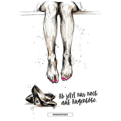 Motiv Ab jetzt nur noch auf Augenhöhe von HOOKamSEE: Aquarell-Illustration baumelnder Beine mit pinken Zehennägeln und abgestreiften High Heels