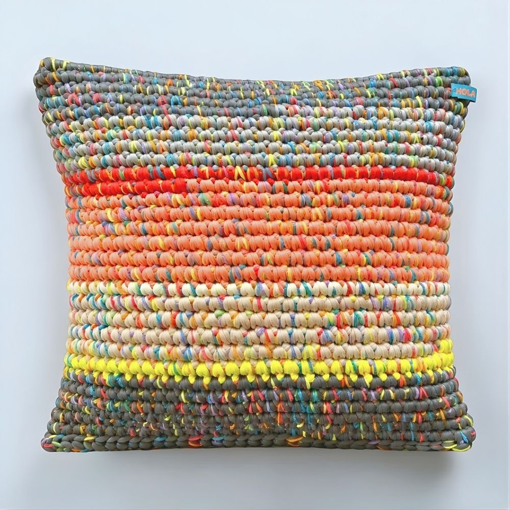 Kissen Coral Horizon 40x37 Coiled-Crochet-Unikat HOOKamSEE Frontalansicht