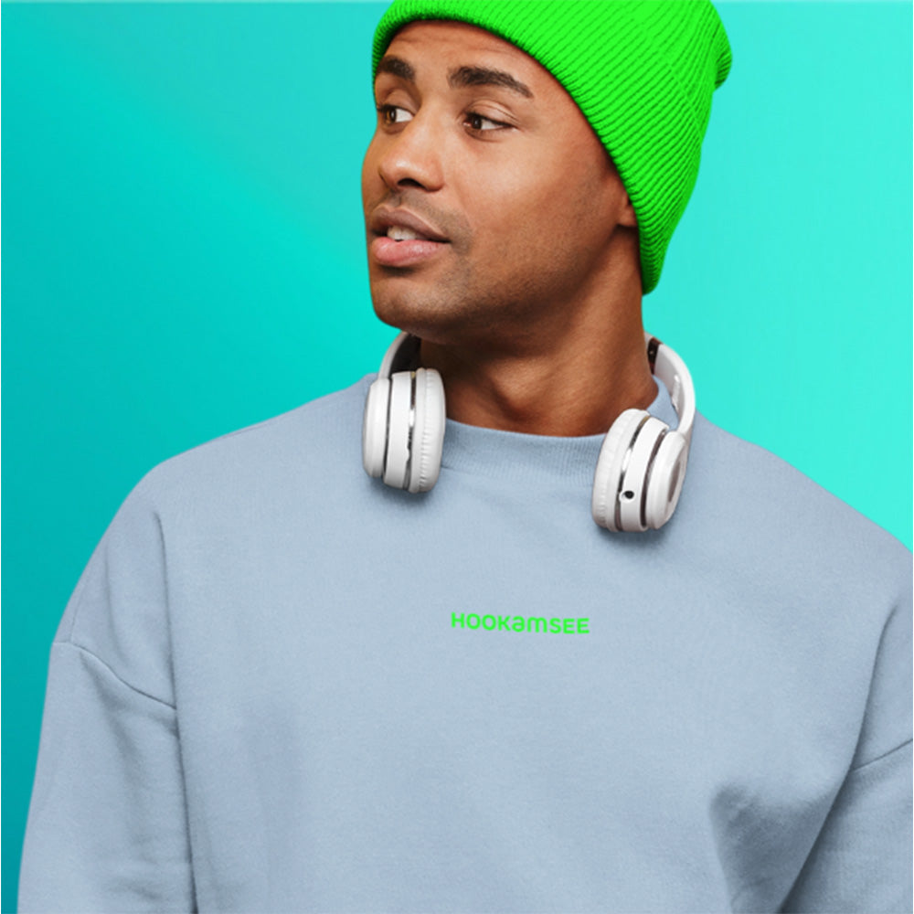 HOOKamSEE Signature Basic Unisex Sweatshirt mit Logo in kräftiger Farbe
