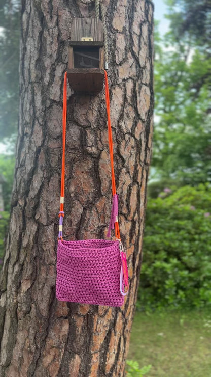 HOOK #060 – Neon Berry